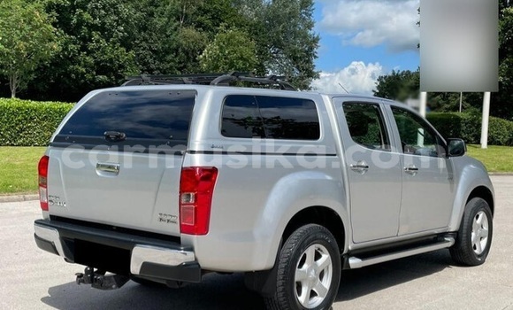 Acheter Occasion Voiture Isuzu D–MAX Gris à Beitbridge, Matabeleland South Acheter Occasion Voiture Isuzu D–MAX Gris à Beitbridge, Matabeleland South