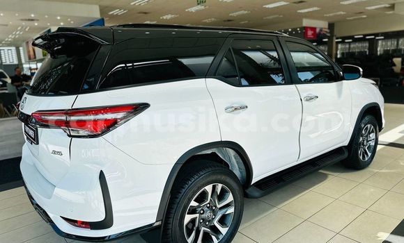 Acheter Occasion Voiture Toyota Fortuner Autre à Harare, Harare Acheter Occasion Voiture Toyota Fortuner Autre à Harare, Harare