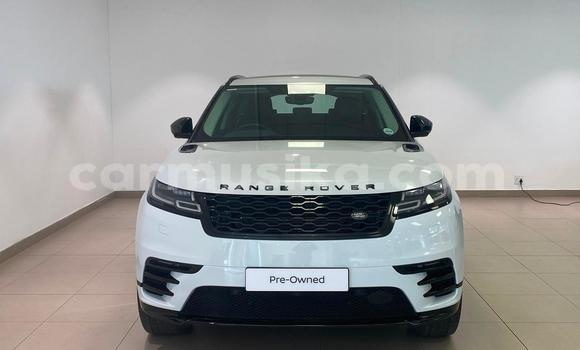 Acheter Occasion Voiture Land Rover Range Rover Velar Blanc à Beitbridge, Matabeleland South Acheter Occasion Voiture Land Rover Range Rover Velar Blanc à Beitbridge, Matabeleland South