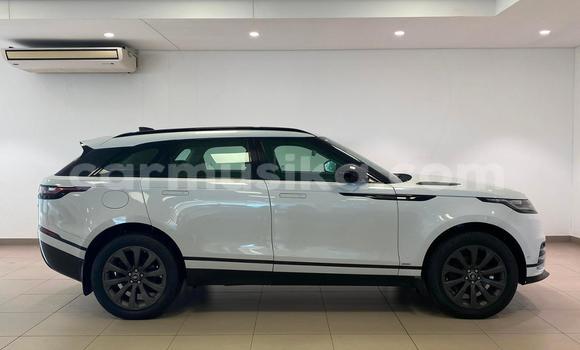 Acheter Occasion Voiture Land Rover Range Rover Velar Blanc à Beitbridge, Matabeleland South Acheter Occasion Voiture Land Rover Range Rover Velar Blanc à Beitbridge, Matabeleland South