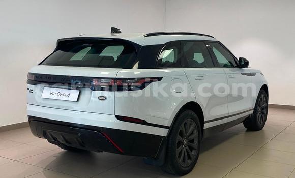 Acheter Occasion Voiture Land Rover Range Rover Velar Blanc à Beitbridge, Matabeleland South Acheter Occasion Voiture Land Rover Range Rover Velar Blanc à Beitbridge, Matabeleland South