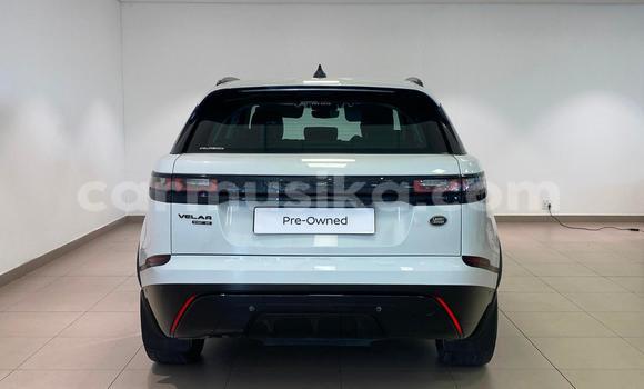 Acheter Occasion Voiture Land Rover Range Rover Velar Blanc à Beitbridge, Matabeleland South Acheter Occasion Voiture Land Rover Range Rover Velar Blanc à Beitbridge, Matabeleland South