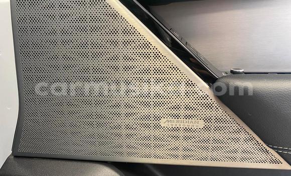 Acheter Occasion Voiture Land Rover Range Rover Velar Blanc à Beitbridge, Matabeleland South Acheter Occasion Voiture Land Rover Range Rover Velar Blanc à Beitbridge, Matabeleland South