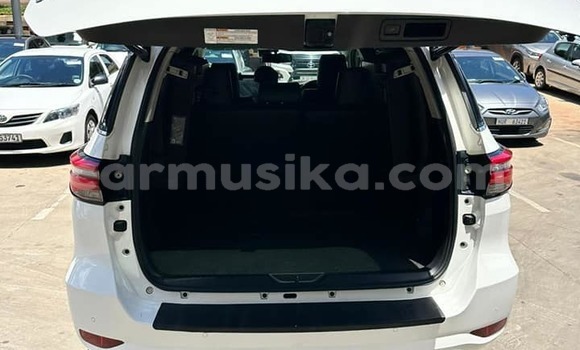 Buy Used Mercedes‒Benz GLE White Car in Chegutu in Mashonaland West Buy Used Mercedes‒Benz GLE White Car in Chegutu in Mashonaland West