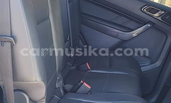 Buy Used Ford Everest White Car in Bindura in Mashonaland Central Buy Used Ford Everest White Car in Bindura in Mashonaland Central