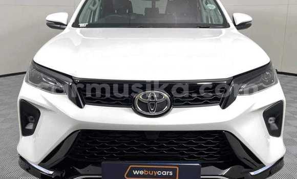 Buy Used Toyota Fortuner White Car in Bindura in Mashonaland Central Buy Used Toyota Fortuner White Car in Bindura in Mashonaland Central