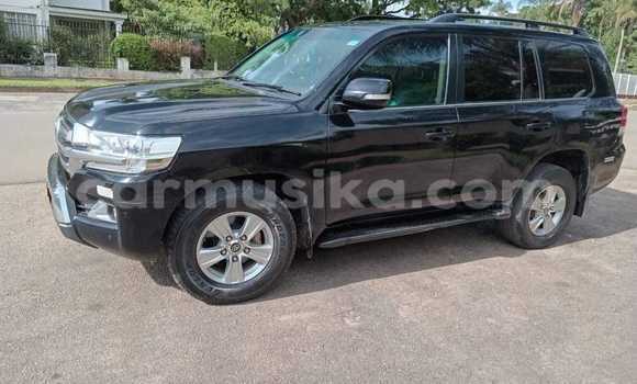 Buy Used Toyota Land Cruiser Black Car in Belvedere in Harare Buy Used Toyota Land Cruiser Black Car in Belvedere in Harare