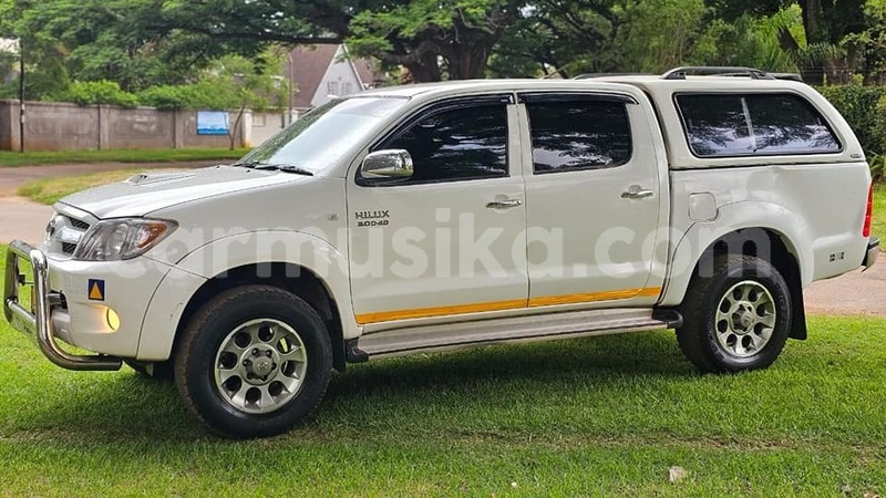 Big with watermark toyota hilux mashonaland central bindura 34677