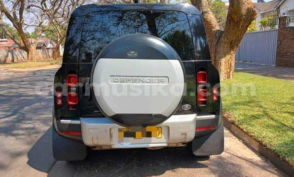 Buy Used Land Rover Defender Black Car in Beitbridge in Matabeleland South Buy Used Land Rover Defender Black Car in Beitbridge in Matabeleland South
