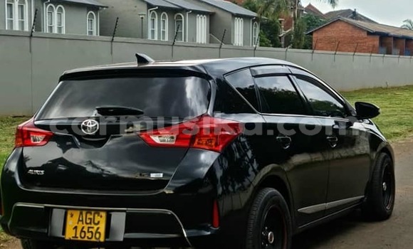 Tenga Tsaru Toyota Auris Nhema Mota in Bindura in Mashonaland yePakati Tenga Tsaru Toyota Auris Nhema Mota in Bindura in Mashonaland yePakati