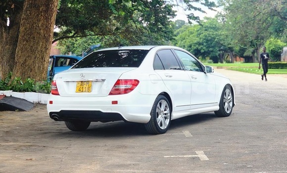 Buy Used Mercedes‒Benz C–Class White Car in Belvedere in Harare Buy Used Mercedes‒Benz C–Class White Car in Belvedere in Harare