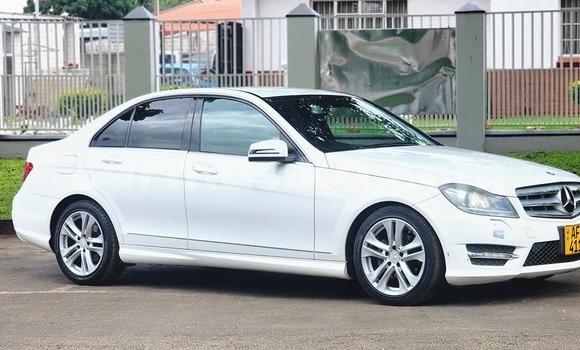 Buy Used Mercedes‒Benz C–Class White Car in Belvedere in Harare Buy Used Mercedes‒Benz C–Class White Car in Belvedere in Harare