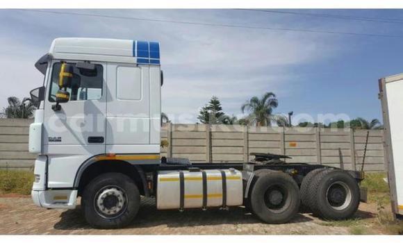 Acheter Occasion Utilitaire DAF CF Blanc à Beitbridge, Matabeleland South Acheter Occasion Utilitaire DAF CF Blanc à Beitbridge, Matabeleland South