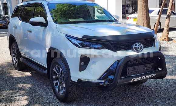 Tenga Tsaru Toyota Fortuner Chena Mota in Bindura in Mashonaland yePakati Tenga Tsaru Toyota Fortuner Chena Mota in Bindura in Mashonaland yePakati