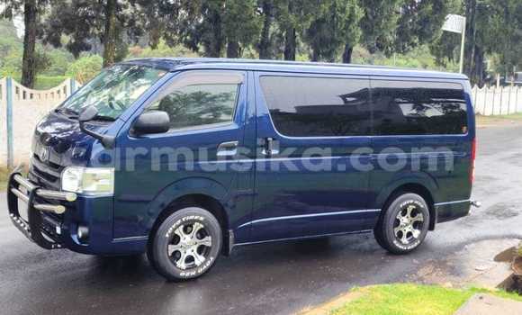 Tenga Tsaru Toyota Hiace Nhema Mota in Bulawayo in Bulawayo Tenga Tsaru Toyota Hiace Nhema Mota in Bulawayo in Bulawayo