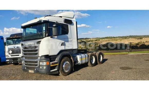 Acheter Occasion Utilitaire Scania R420 Blanc à Beitbridge, Matabeleland South Acheter Occasion Utilitaire Scania R420 Blanc à Beitbridge, Matabeleland South