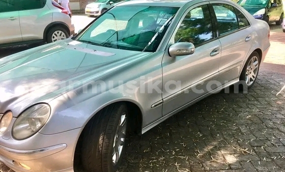 Acheter Occasion Voiture Mercedes‒Benz W189 Vert à Harare, Harare Acheter Occasion Voiture Mercedes‒Benz W189 Vert à Harare, Harare