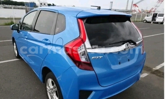 Buy Used Honda Fit Blue Car in Harare in Harare Buy Used Honda Fit Blue Car in Harare in Harare