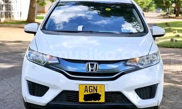 Acheter Occasion Voiture Honda Fit Blanc à Harare, Harare Acheter Occasion Voiture Honda Fit Blanc à Harare, Harare