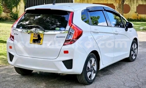 Acheter Occasion Voiture Honda Fit Blanc à Harare, Harare Acheter Occasion Voiture Honda Fit Blanc à Harare, Harare