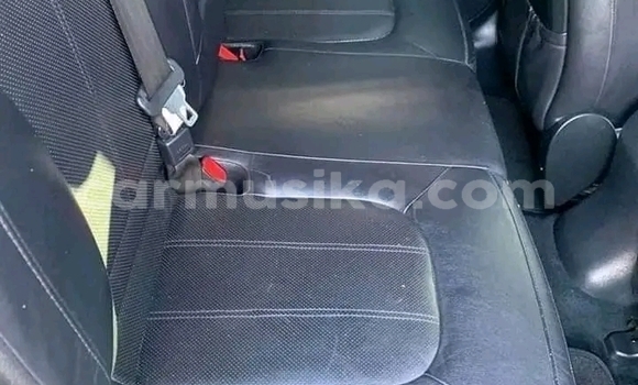 Acheter Occasion Voiture Hyundai ix35 Blanc à Harare, Harare Acheter Occasion Voiture Hyundai ix35 Blanc à Harare, Harare