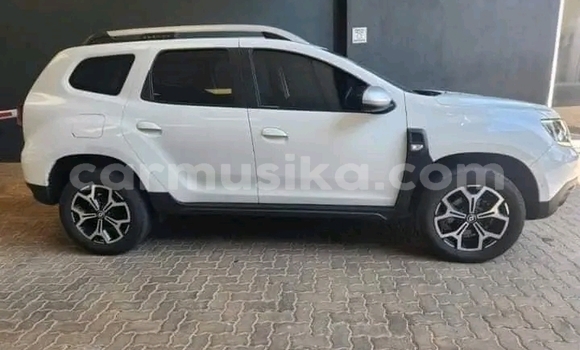 Acheter Occasion Voiture Renault Duster Blanc à Harare, Harare Acheter Occasion Voiture Renault Duster Blanc à Harare, Harare