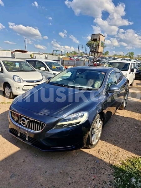 Big with watermark volvo v40 harare harare 34744