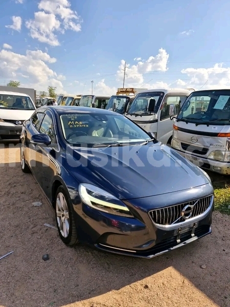 Big with watermark volvo v40 harare harare 34744