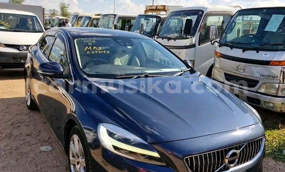 Buy Used Volvo V40 Black Car in Harare in Harare Buy Used Volvo V40 Black Car in Harare in Harare