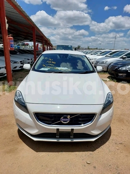 Big with watermark volvo v40 harare harare 34750