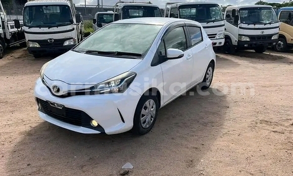 Buy Used Toyota Vitz White Car in Harare in Harare Buy Used Toyota Vitz White Car in Harare in Harare