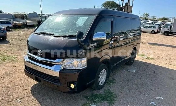 Buy Used Toyota Hiace Black Car in Harare in Harare Buy Used Toyota Hiace Black Car in Harare in Harare