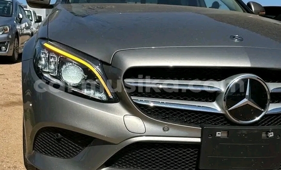 Buy Used Mercedes‒Benz E–Class Green Car in Harare in Harare Buy Used Mercedes‒Benz E–Class Green Car in Harare in Harare