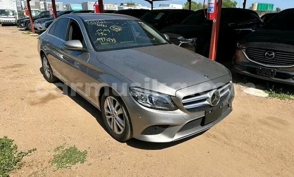 Buy Used Mercedes‒Benz E–Class Green Car in Harare in Harare Buy Used Mercedes‒Benz E–Class Green Car in Harare in Harare