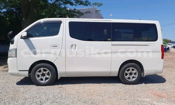 Buy Used Nissan Caravan White Car in Harare in Harare Buy Used Nissan Caravan White Car in Harare in Harare