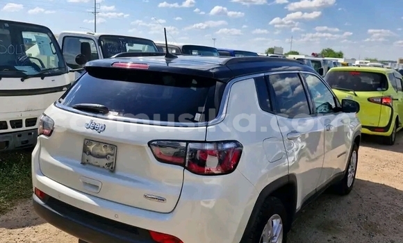Nunua Ilio tumika Jeep Compass Nyeupe Gari ndani ya Harare nchini Harare