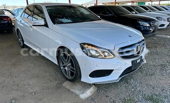 Buy Used Mercedes‒Benz E–Class White Car in Harare in Harare Buy Used Mercedes‒Benz E–Class White Car in Harare in Harare