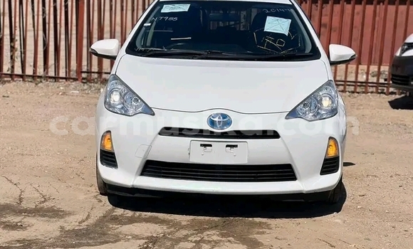 Buy Used Toyota Aqua White Car in Harare in Harare Buy Used Toyota Aqua White Car in Harare in Harare