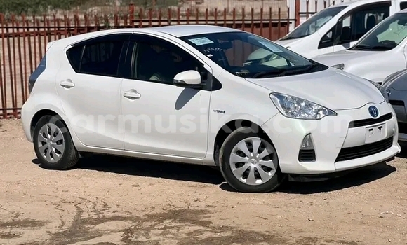 Buy Used Toyota Aqua White Car in Harare in Harare Buy Used Toyota Aqua White Car in Harare in Harare