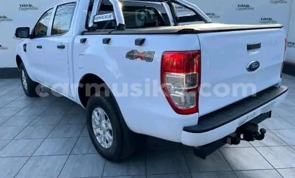 Buy Used BMW X4 White Car in Harare in Harare