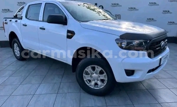 Buy Used BMW X4 White Car in Harare in Harare Buy Used BMW X4 White Car in Harare in Harare
