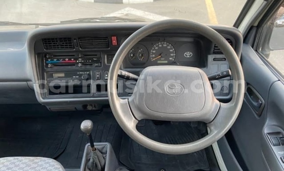 Acheter Occasion Voiture Toyota Hiace Blanc à Beitbridge, Matabeleland South Acheter Occasion Voiture Toyota Hiace Blanc à Beitbridge, Matabeleland South