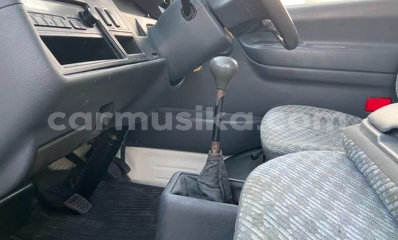 Acheter Occasion Voiture Toyota Hiace Blanc à Beitbridge, Matabeleland South Acheter Occasion Voiture Toyota Hiace Blanc à Beitbridge, Matabeleland South