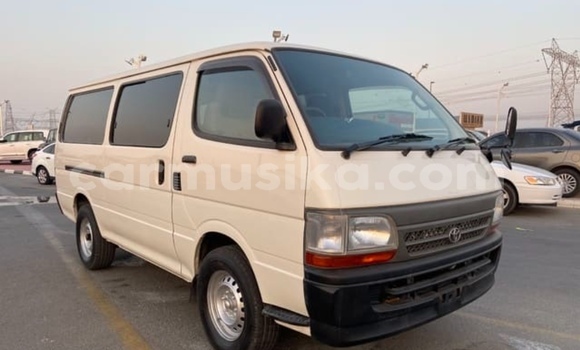 Acheter Occasion Voiture Toyota Hiace Blanc à Beitbridge, Matabeleland South Acheter Occasion Voiture Toyota Hiace Blanc à Beitbridge, Matabeleland South