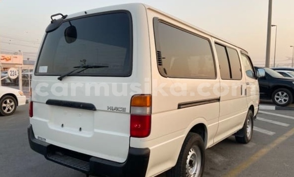 Acheter Occasion Voiture Toyota Hiace Blanc à Beitbridge, Matabeleland South Acheter Occasion Voiture Toyota Hiace Blanc à Beitbridge, Matabeleland South
