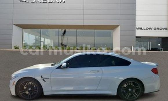 Acheter Occasion Voiture BMW M5 Blanc à Beitbridge, Matabeleland South Acheter Occasion Voiture BMW M5 Blanc à Beitbridge, Matabeleland South