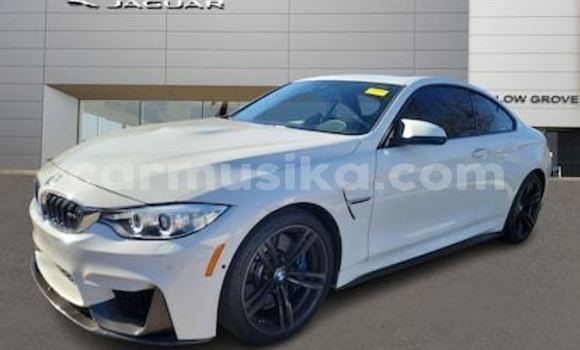 Acheter Occasion Voiture BMW M5 Blanc à Beitbridge, Matabeleland South Acheter Occasion Voiture BMW M5 Blanc à Beitbridge, Matabeleland South