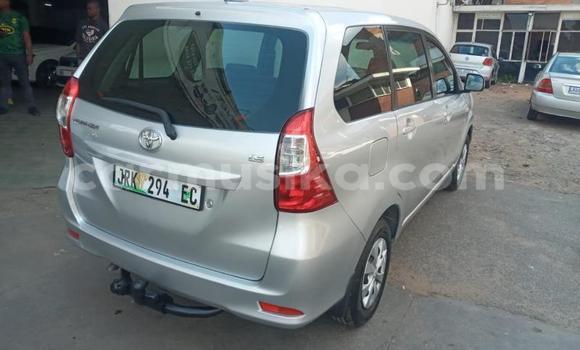 Acheter Occasion Voiture Toyota Avanza Gris à Beitbridge, Matabeleland South