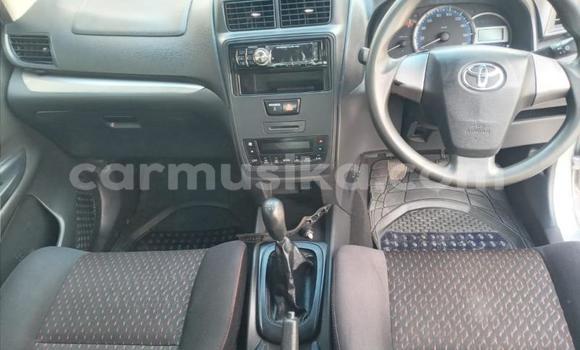 Acheter Occasion Voiture Toyota Avanza Gris à Beitbridge, Matabeleland South Acheter Occasion Voiture Toyota Avanza Gris à Beitbridge, Matabeleland South