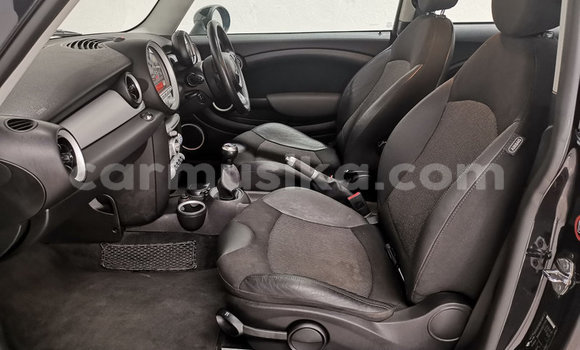 Acheter Occasion Voiture MINI Cooper Noir à Beitbridge, Matabeleland South Acheter Occasion Voiture MINI Cooper Noir à Beitbridge, Matabeleland South